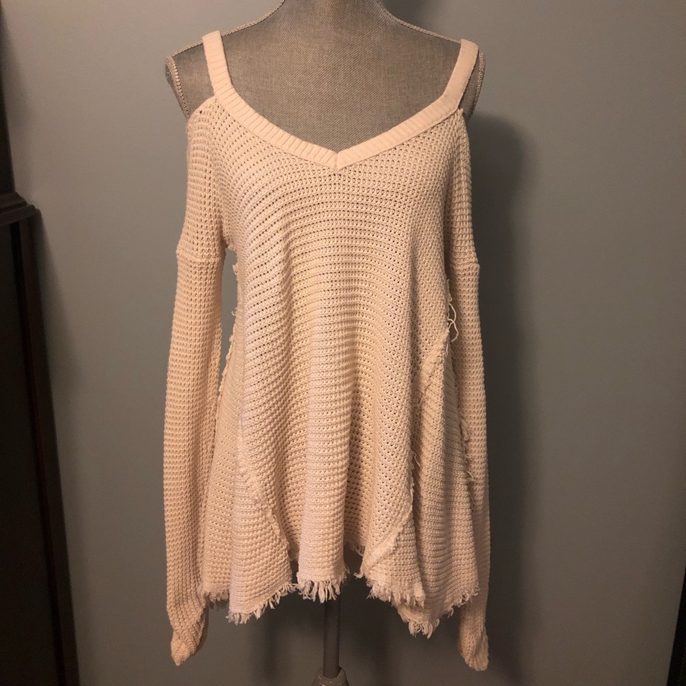 Cold Shoulder Knit Sweater - Picture 2 of 4